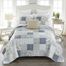 Blue Pastures Queen Quilt Set